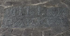 Naamsteen Willem Bakker