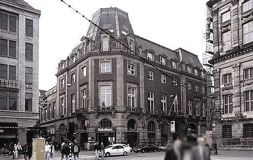 Gebouw van de Groote Club. Hoek Kalverstraat en Paleisstraat. Gezien vanaf de Dam.