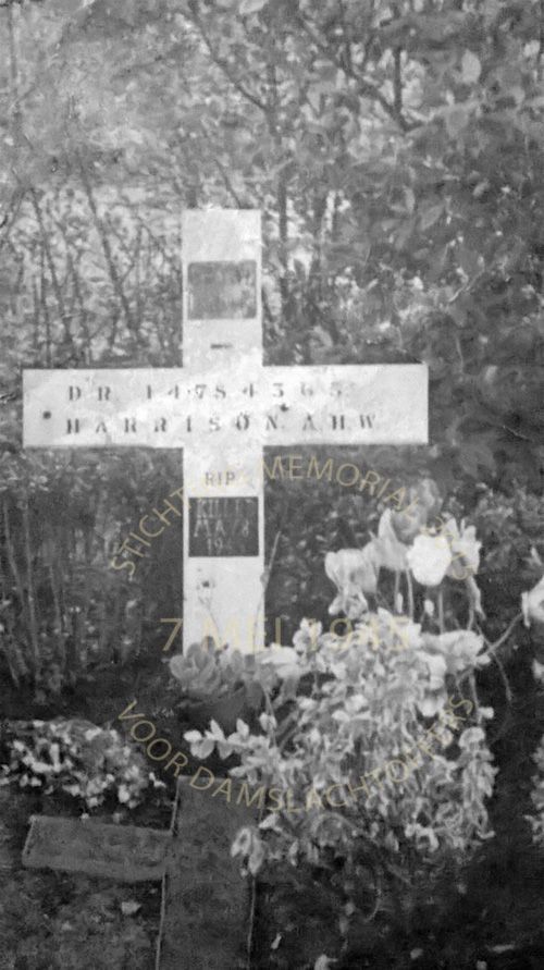 WP_20150311_18_24_16_BW-www